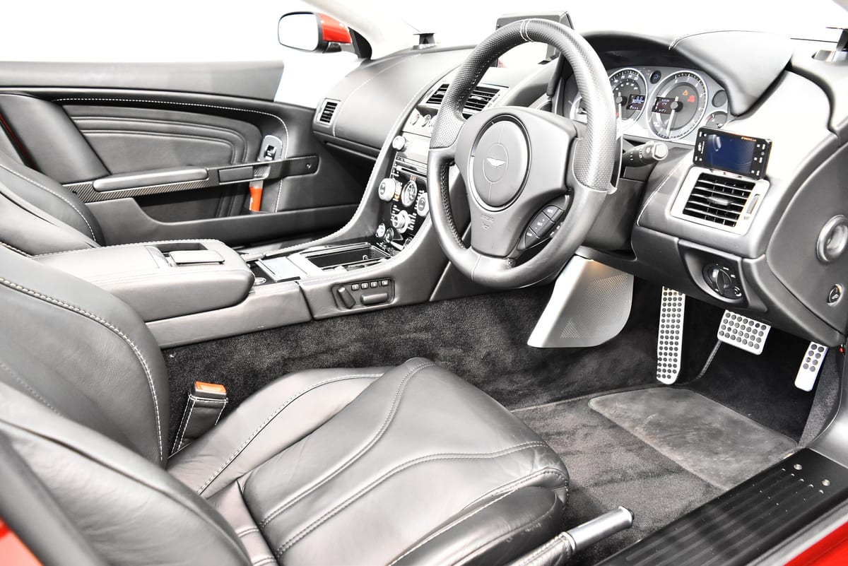 2010 Aston Martin DBS Volante Touchtronic 2, photo 2