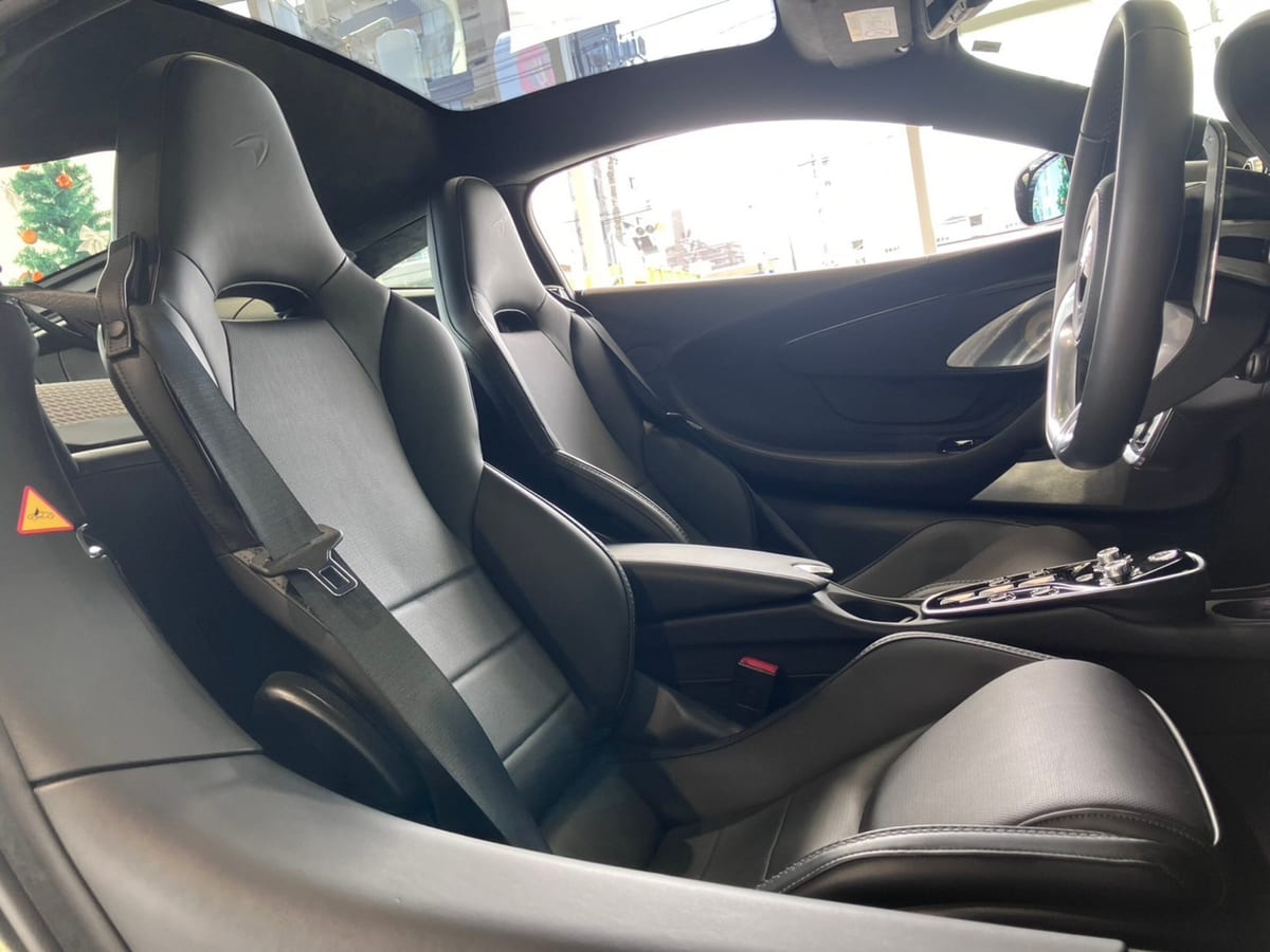 2023 McLaren GT Luxe — photo 3