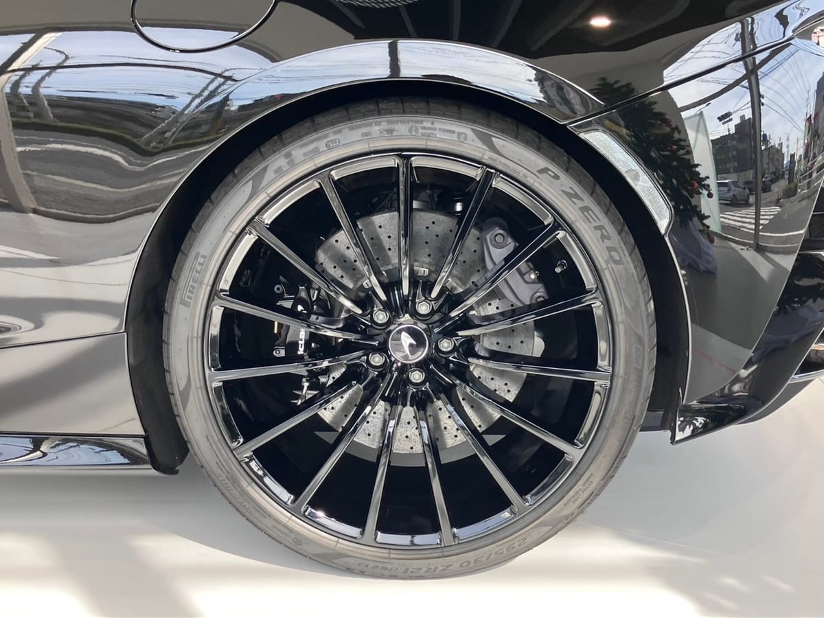 2023 McLaren GT Luxe — photo 9