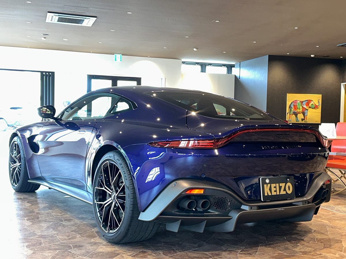2024 Aston Martin Vantage 4.0 V8, photo 2