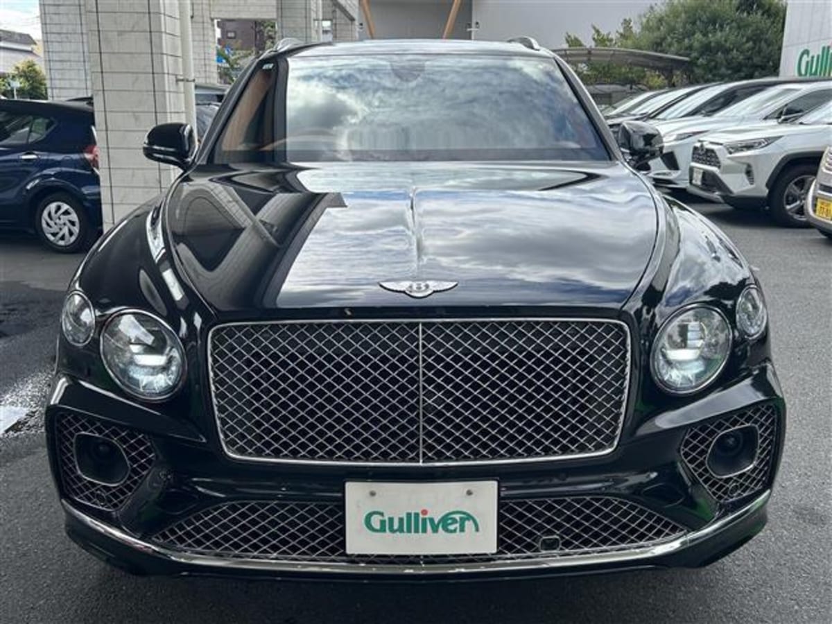 2021 Bentley Bentayga V8, photo 2