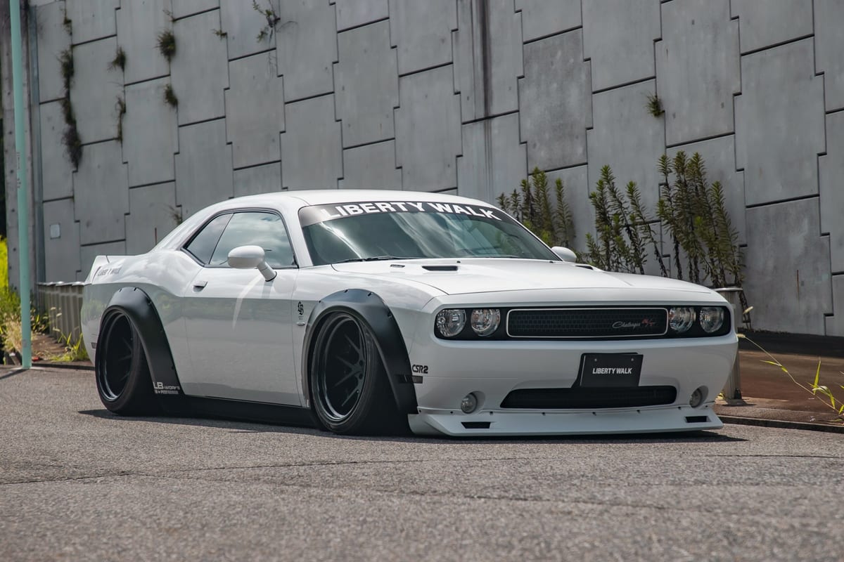 2011 Dodge Challenger RT Liberty Walk, photo 2