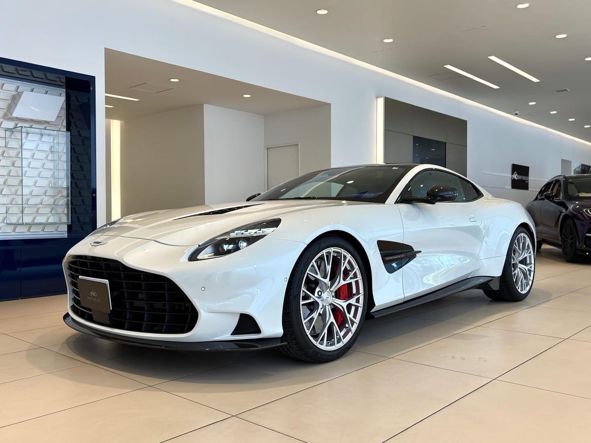 2025 Aston Martin Vanquish V12 for sale