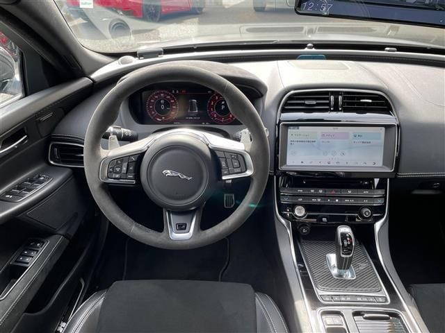 2019 Jaguar XE 5.0 V8 Supercharged, photo 2