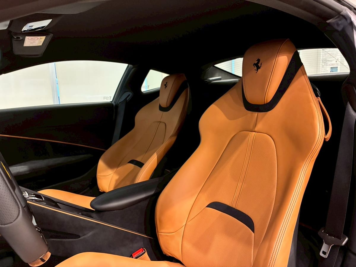 2023 Ferrari Roma Coupe, photo 2
