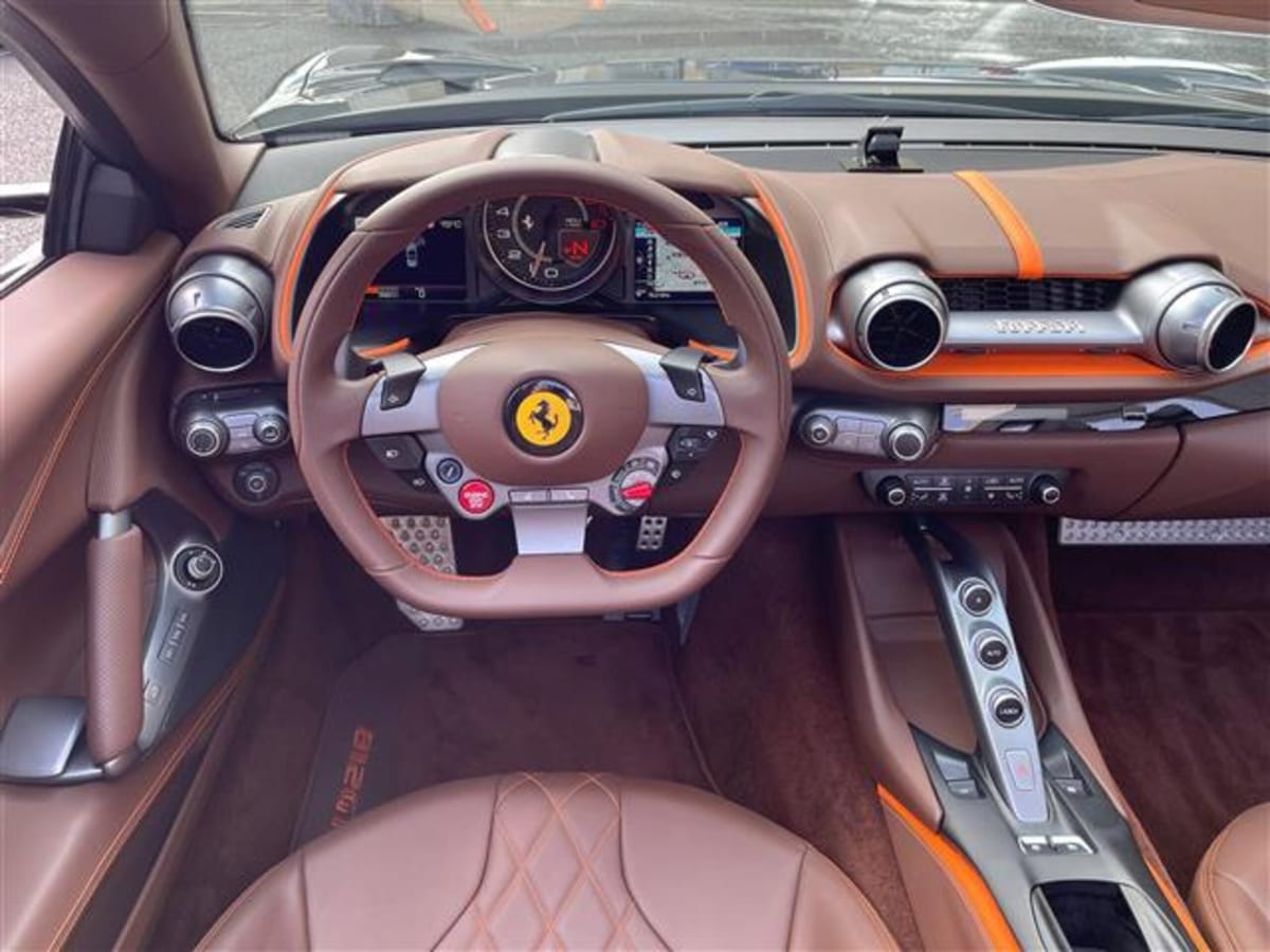 2023 Ferrari 812 GTS, photo 2