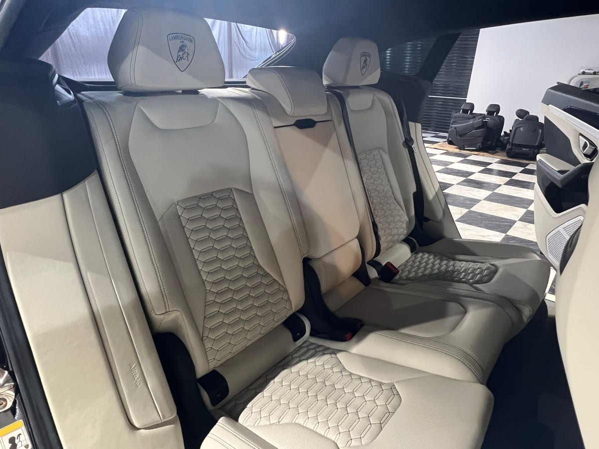 2020 Lamborghini Urus 4.0 V8 — photo 19