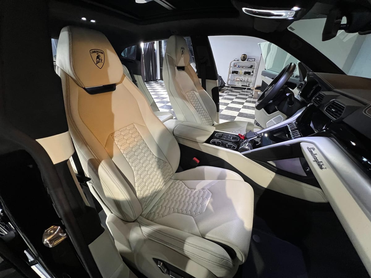 2020 Lamborghini Urus 4.0 V8 — photo 18
