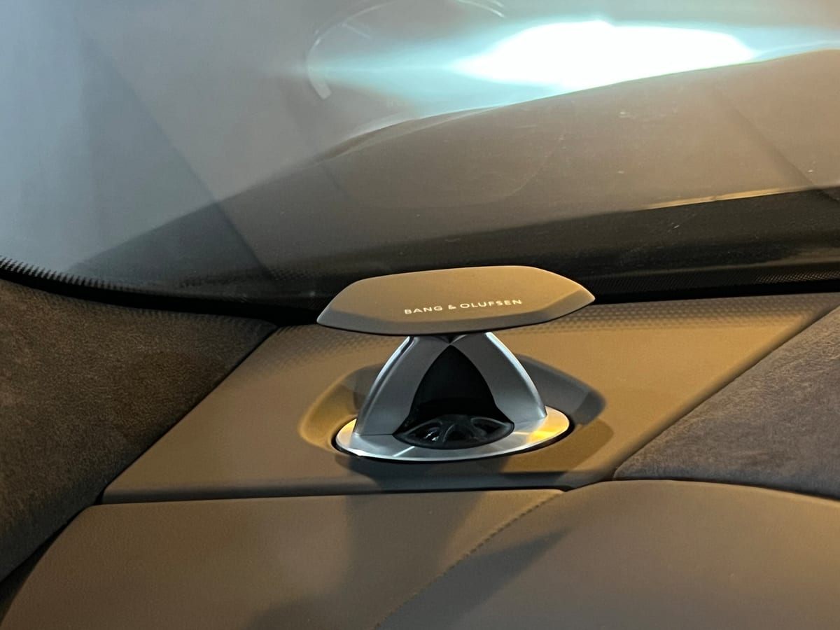 2020 Lamborghini Urus 4.0 V8 — photo 16