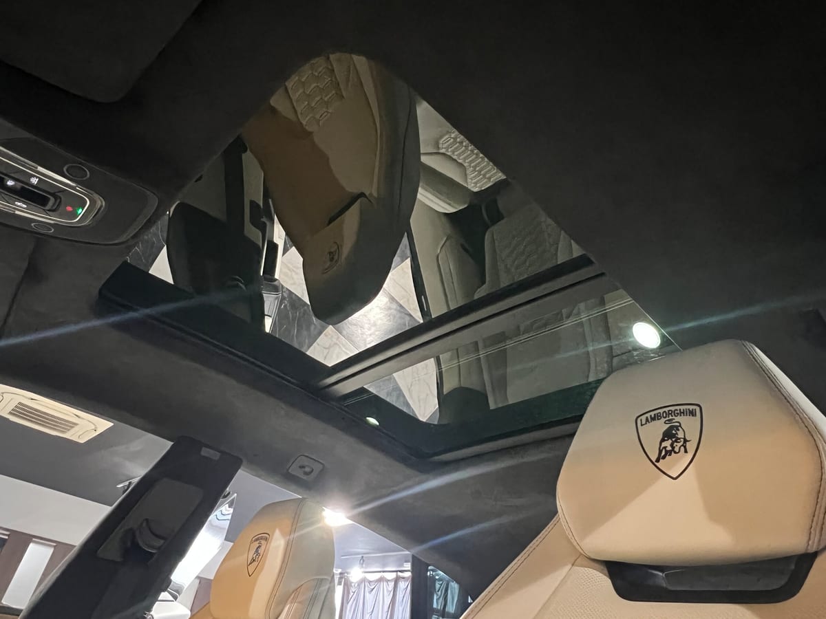 2020 Lamborghini Urus 4.0 V8 — photo 25