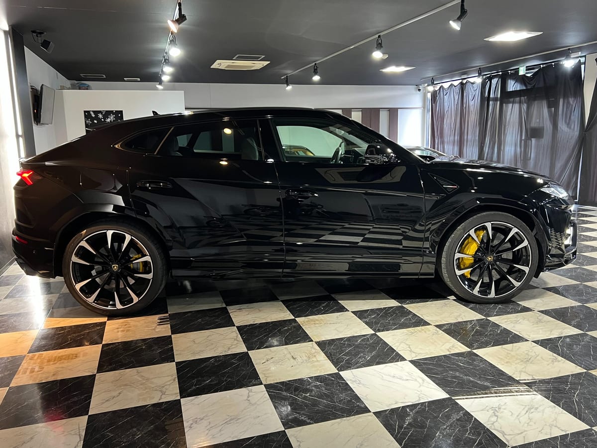 2020 Lamborghini Urus 4.0 V8 — photo 4