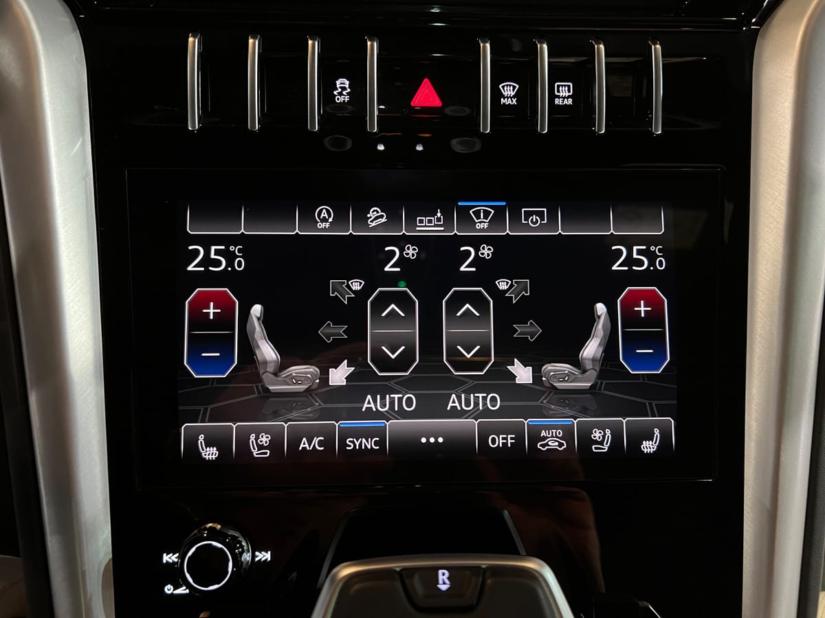 2020 Lamborghini Urus 4.0 V8 — photo 14