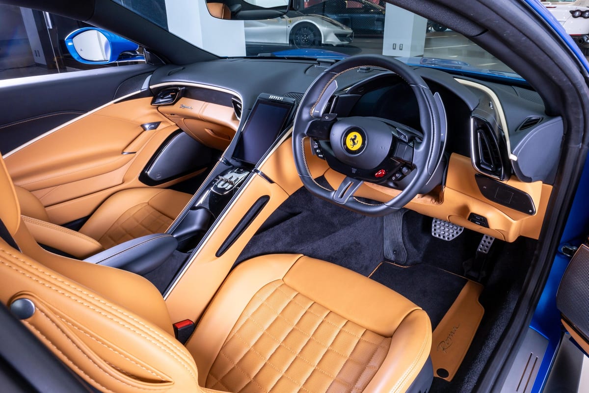2022 Ferrari Roma Coupe, photo 2