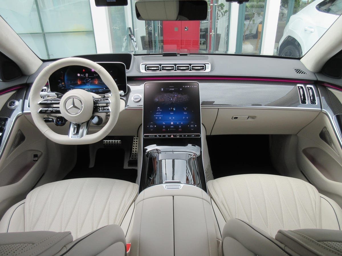 2024 Mercedes-AMG S-Class S63E Performance, photo 2