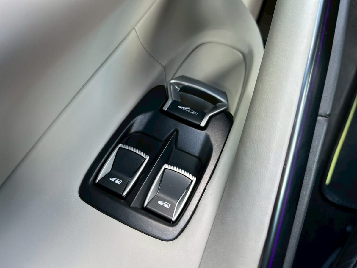 2023 McLaren Artura Technology Pack — photo 50