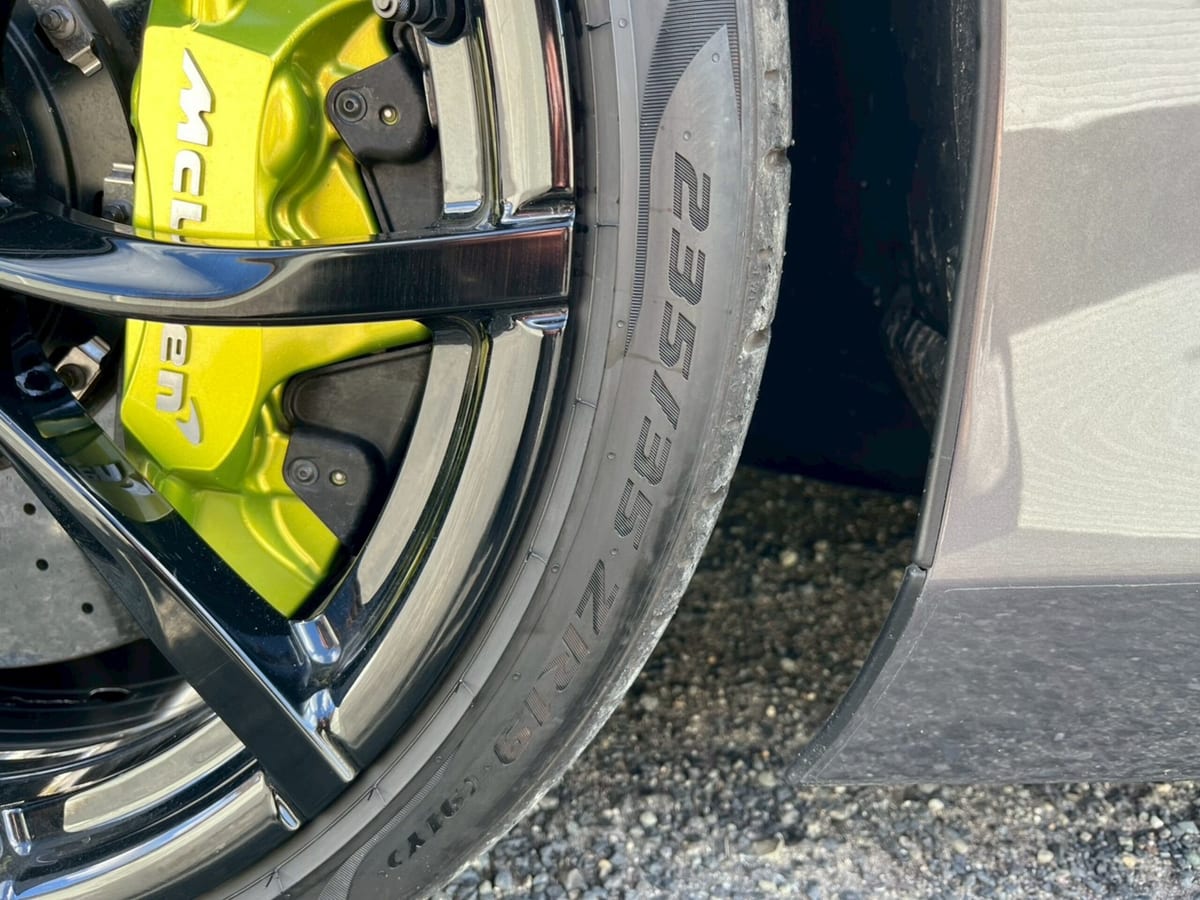 2023 McLaren Artura Technology Pack — photo 22
