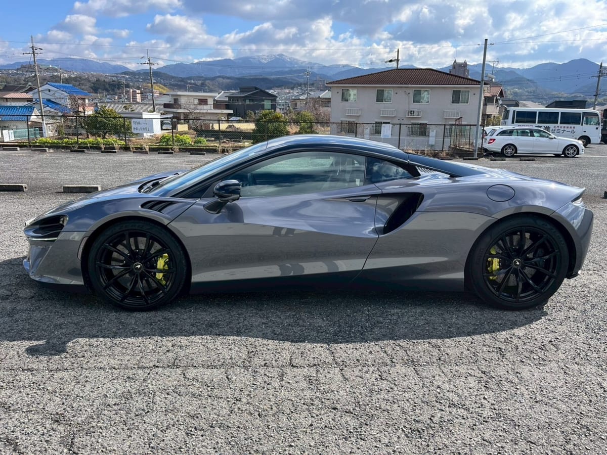 2023 McLaren Artura Technology Pack — photo 2