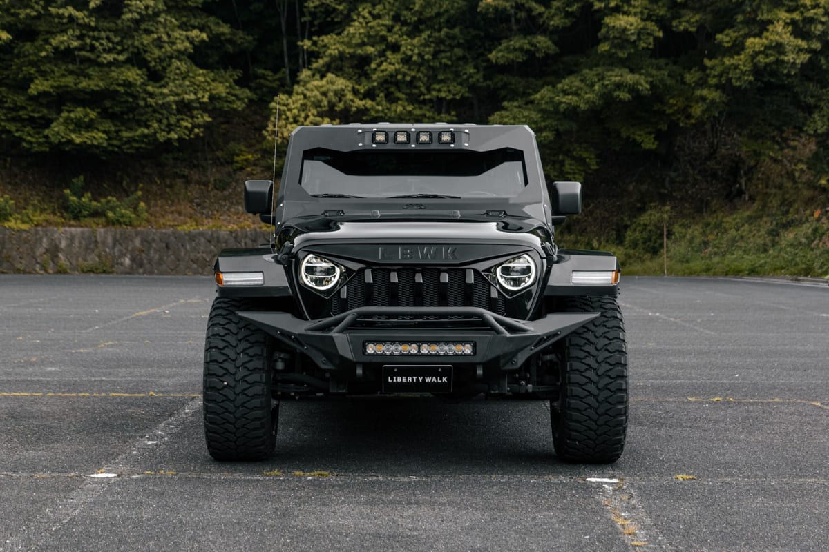 2020 Jeep Wrangler Unlimited Sahara 3.6L 4WD (LibertyWalk/LB Works), photo 2