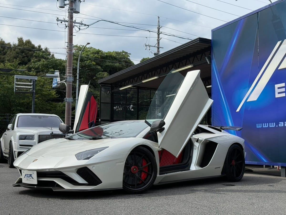 2018 Lamborghini Aventador S, photo 2